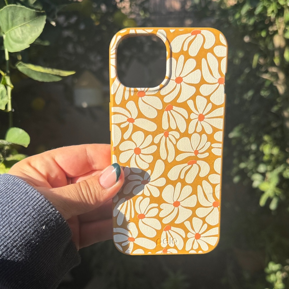 Pela iPhone 14 Phone Case Set Case - Picture 9 of 15